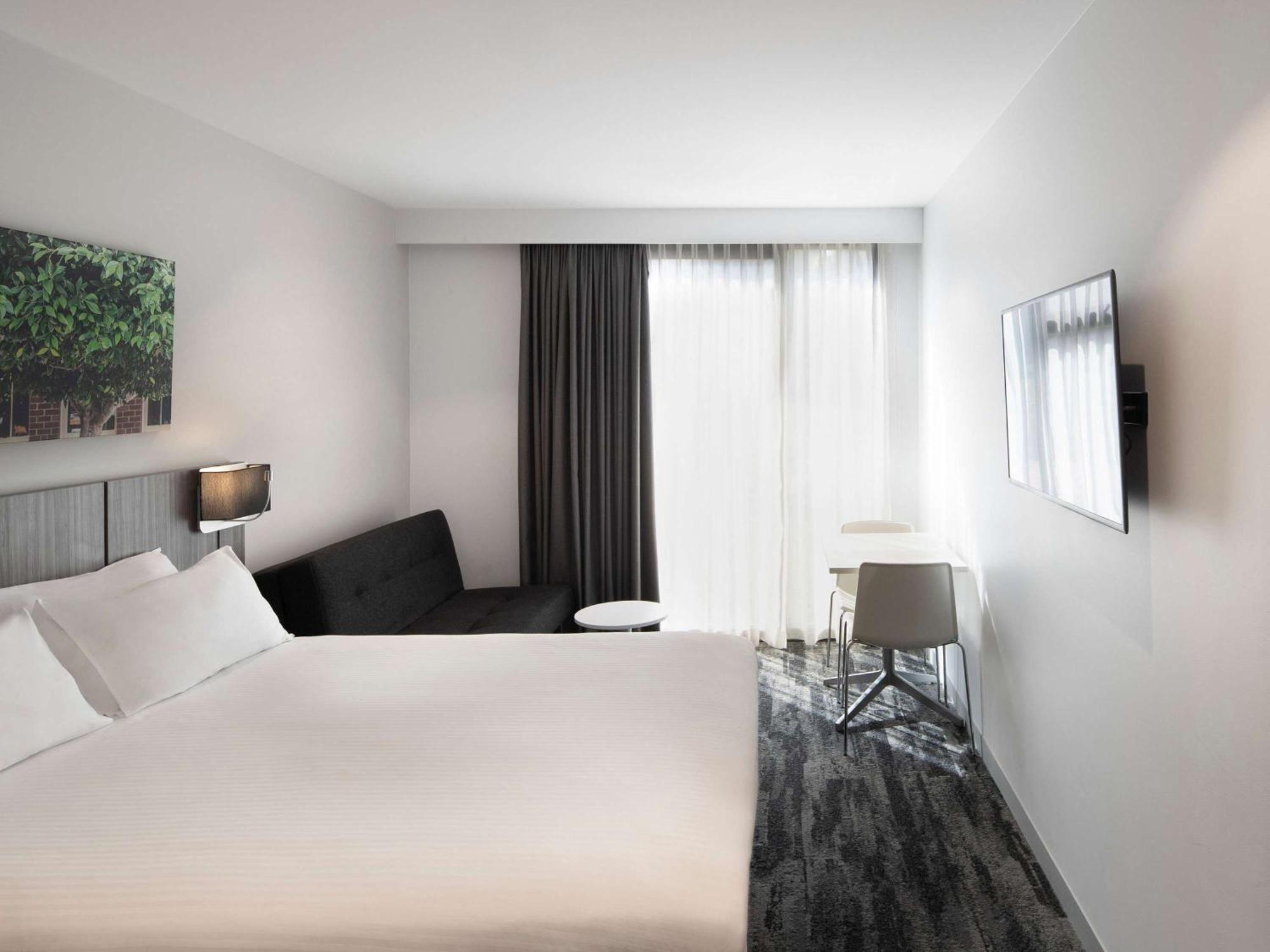 ทราเวลลอดจ์ โฮเต็ล แบล็คทาวน์ ซิดนีย์ Hotel Arndell Park ภายนอก รูปภาพ